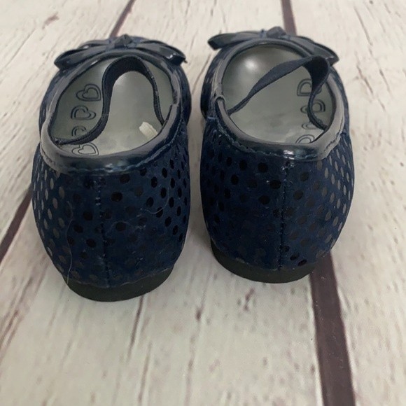 Children's Place Velvet Navy Blue Toddler Dress Shoes with Patent Bow & Sequins - Picture 3 of 5